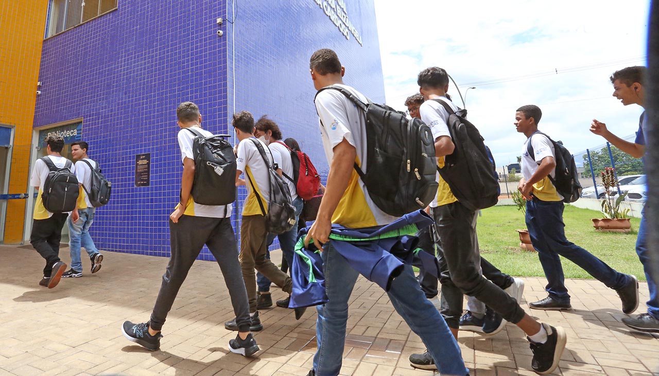 Seduc anuncia resultado de pré-matrícula para estudantes de primeira vez na rede estadual.