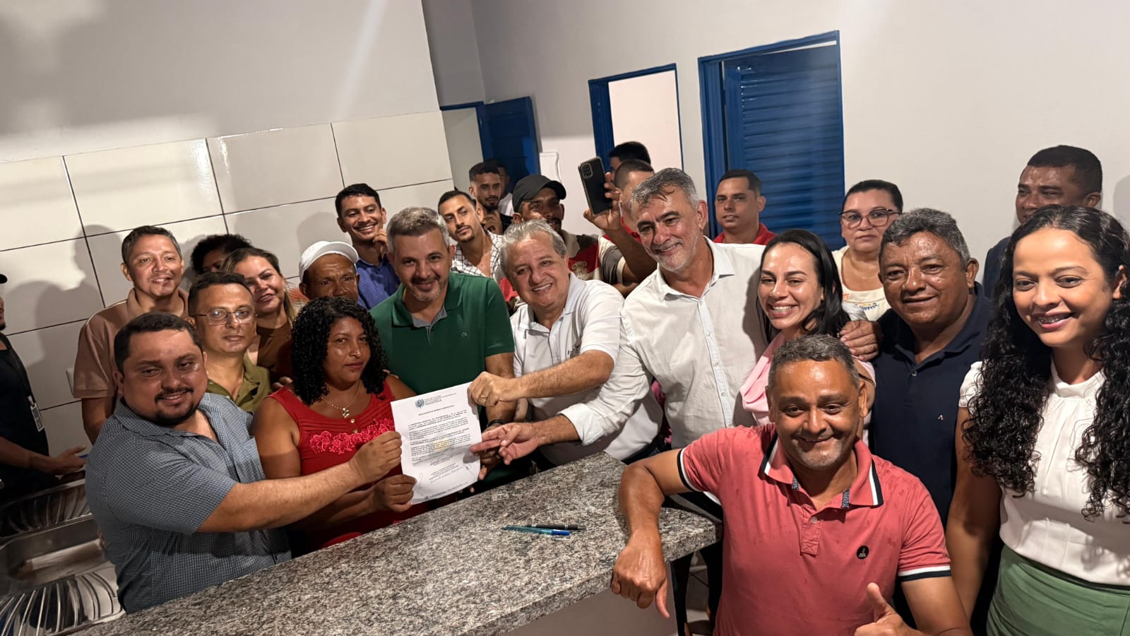 Amélio Cayres presente no aniversário de Cachoeirinha e reafirma compromisso com avanços para a população.