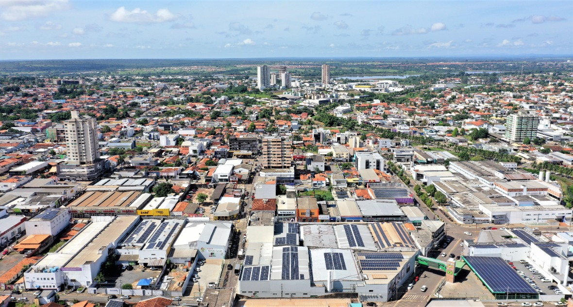 Avaliação de projetos empreendedores em prefeituras to-cantinsinas durante visita do Sebrae.