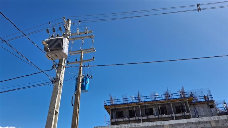 Acidentes elétricos no Tocantins disparam 66% em 1 ano, alerta sobre perigos da fiação.