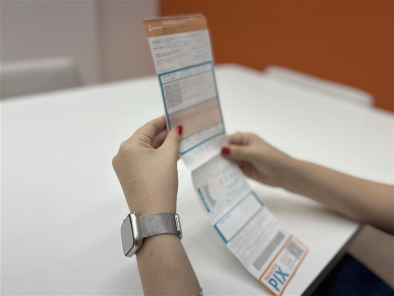 Fatura esconde dados: decifre os seus consumos e entenda suas energias.